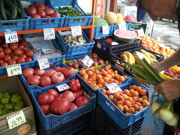 пазар на зеленчуци и плодове - София Юни 2012